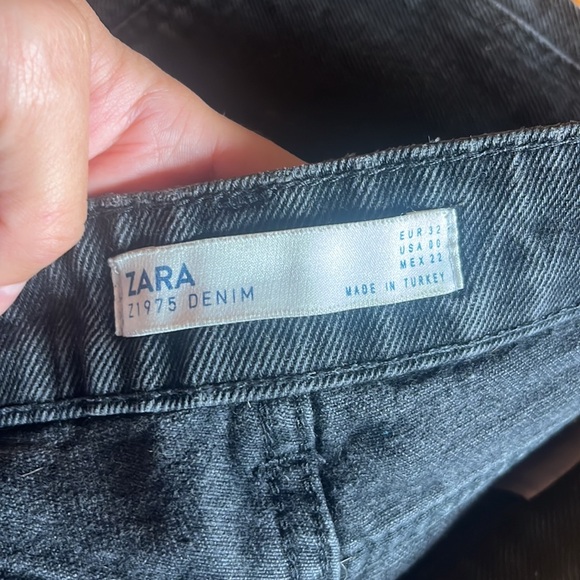 Zara High Waisted Wide Leg Cropped Button Up Fly Black Denim Jeans Size 00 - Picture 5 of 5
